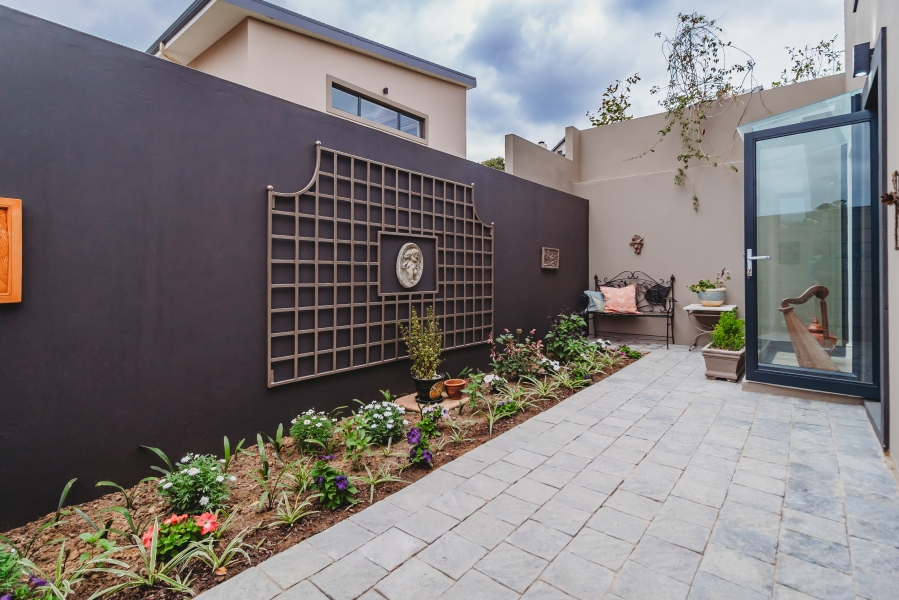 4 Bedroom Property for Sale in Welgelegen Western Cape